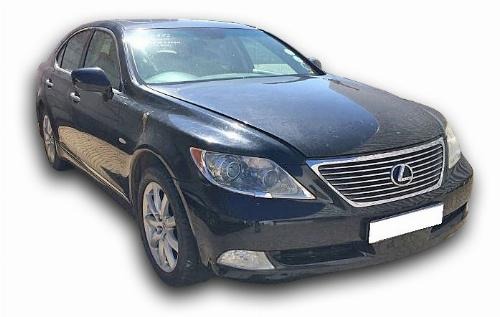 Repossessed LEXUS LS